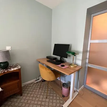 Apartman Charming And Cozy In *