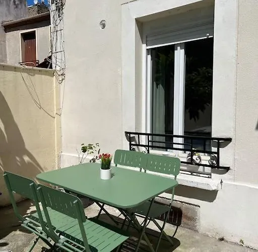 Apartman Charming And Cozy In Pantin